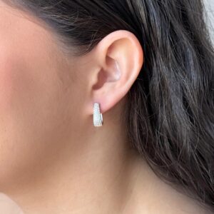 Argola Cravejada Elegance