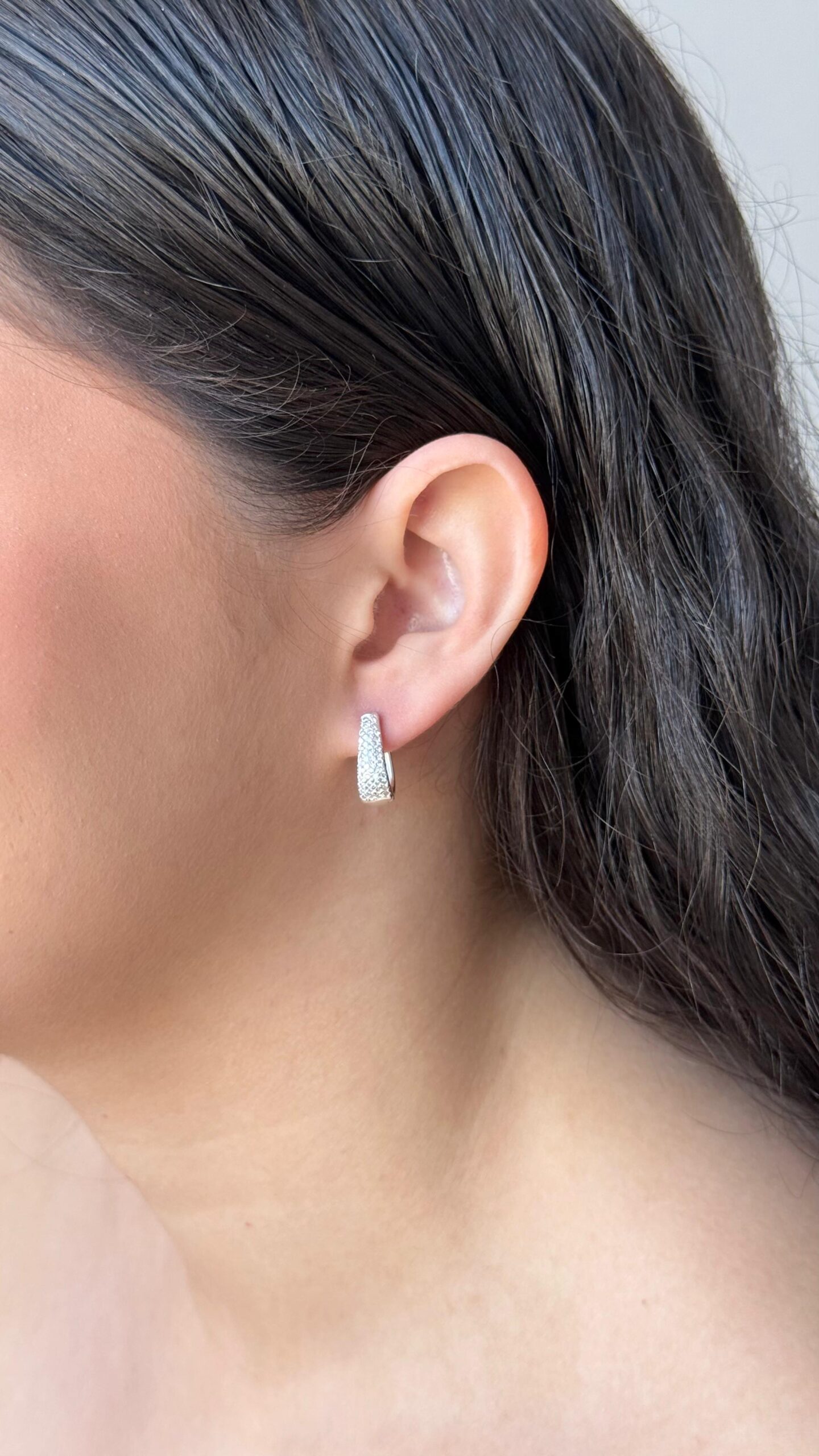 WhatsApp Image 2025-10-14 at 22.27.38