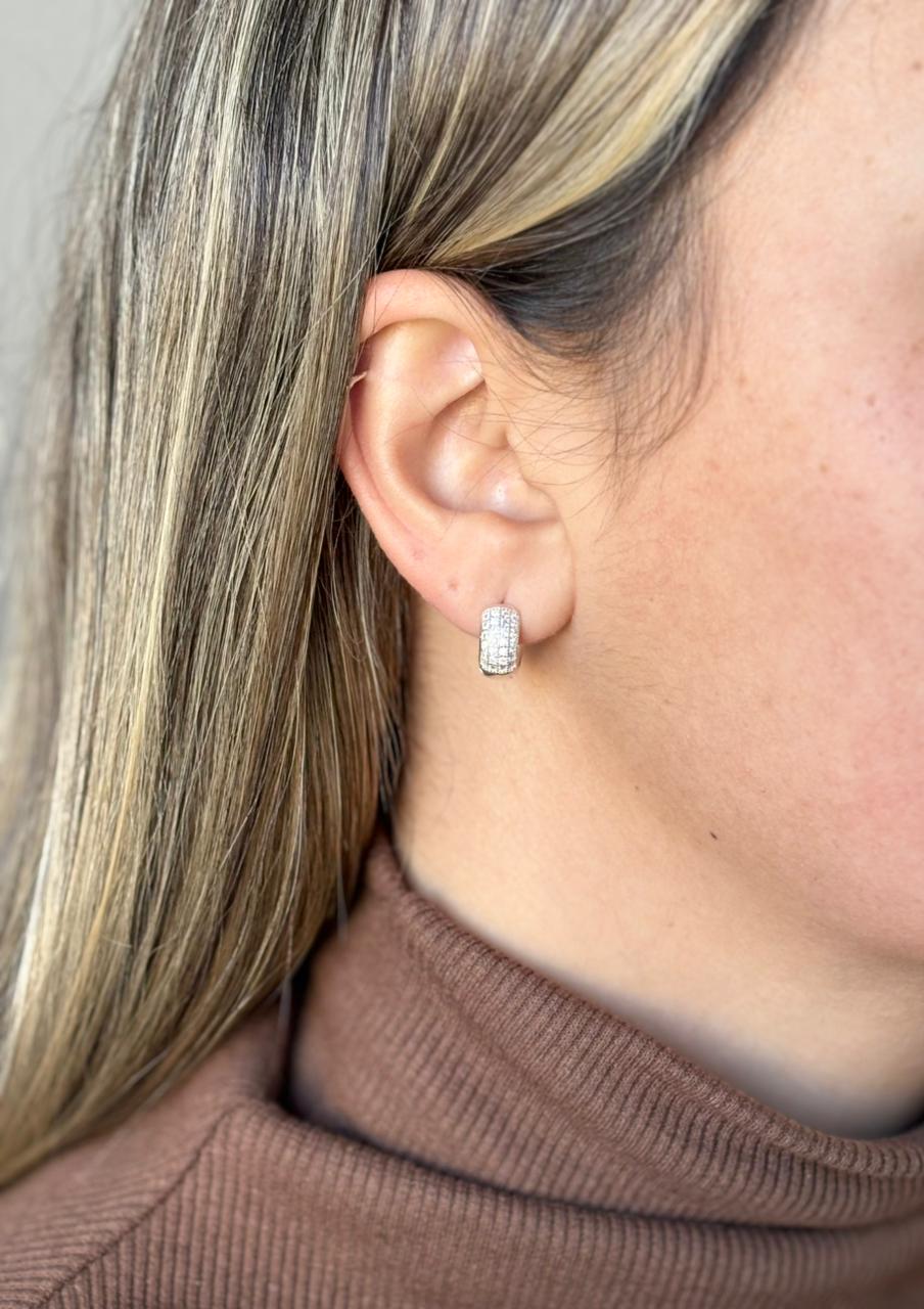 WhatsApp Image 2025-10-19 at 17.37.15 (1)